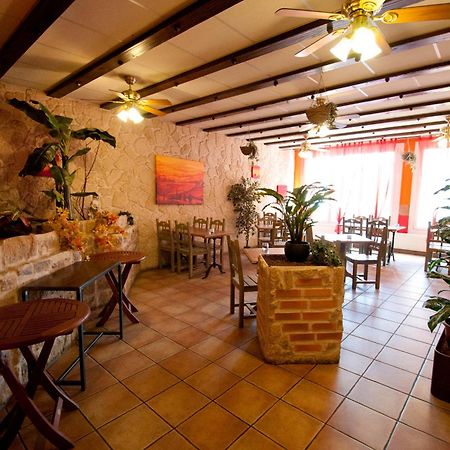 Hotel Bellavista "Bellevue" Saignelégier Екстериор снимка