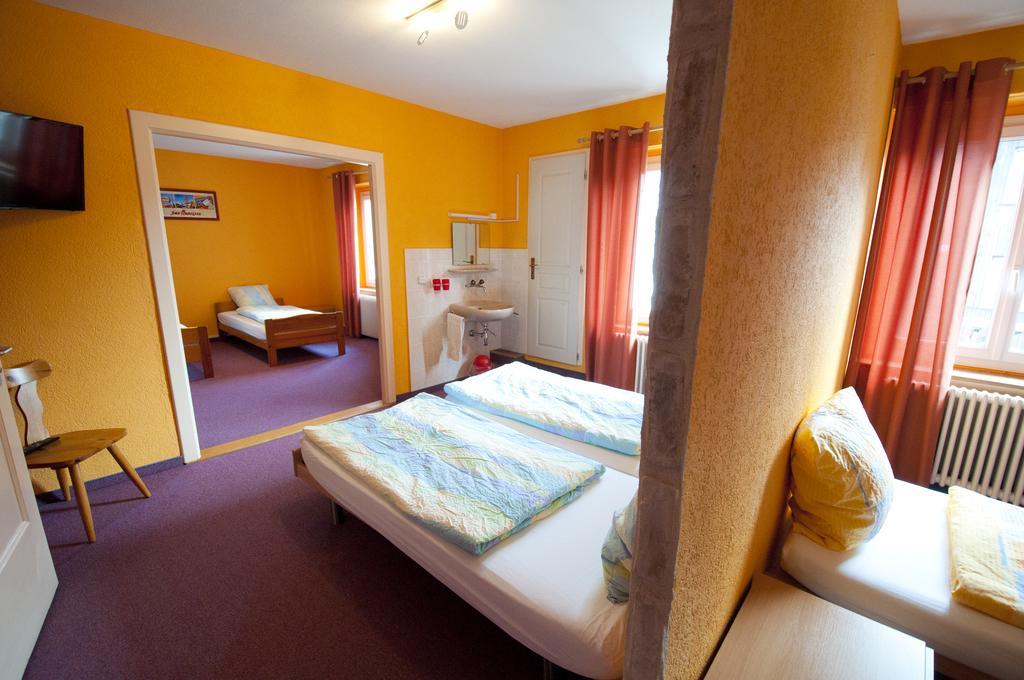 Hotel Bellavista "Bellevue" Saignelégier Екстериор снимка