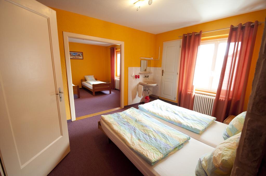 Hotel Bellavista "Bellevue" Saignelégier Екстериор снимка