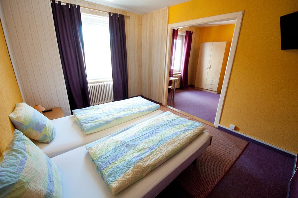 Hotel Bellavista "Bellevue" Saignelégier Екстериор снимка